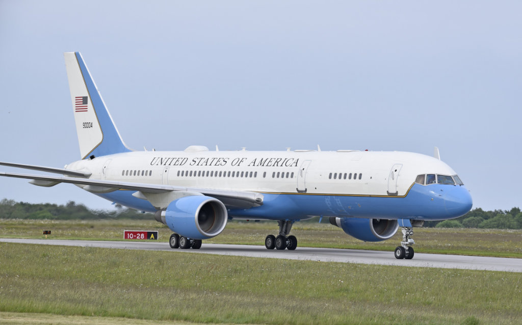 U.S. Air Force C-32A, Boeing 757-2G4(WL), a specially configured version of the Boeing 757-200